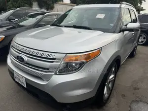Ford Explorer 2013 Silver