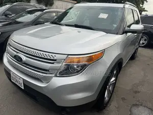 Ford Explorer 2013 Silver