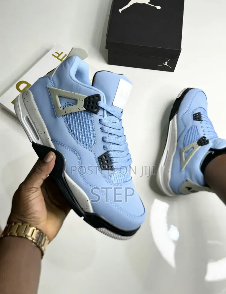 Air Jordan 4 Retros