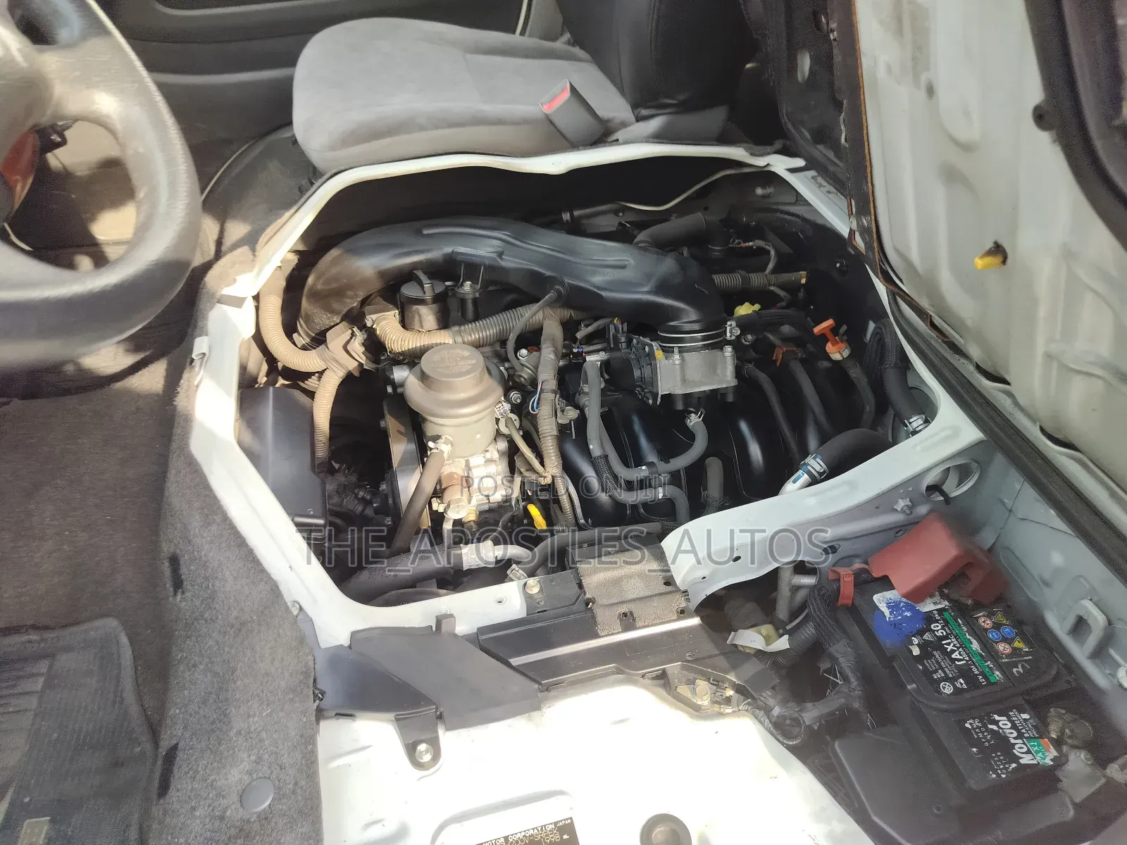 Toyota HiAce 2012 White