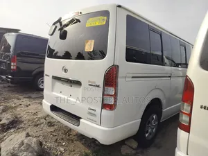 Toyota HiAce 2012 White