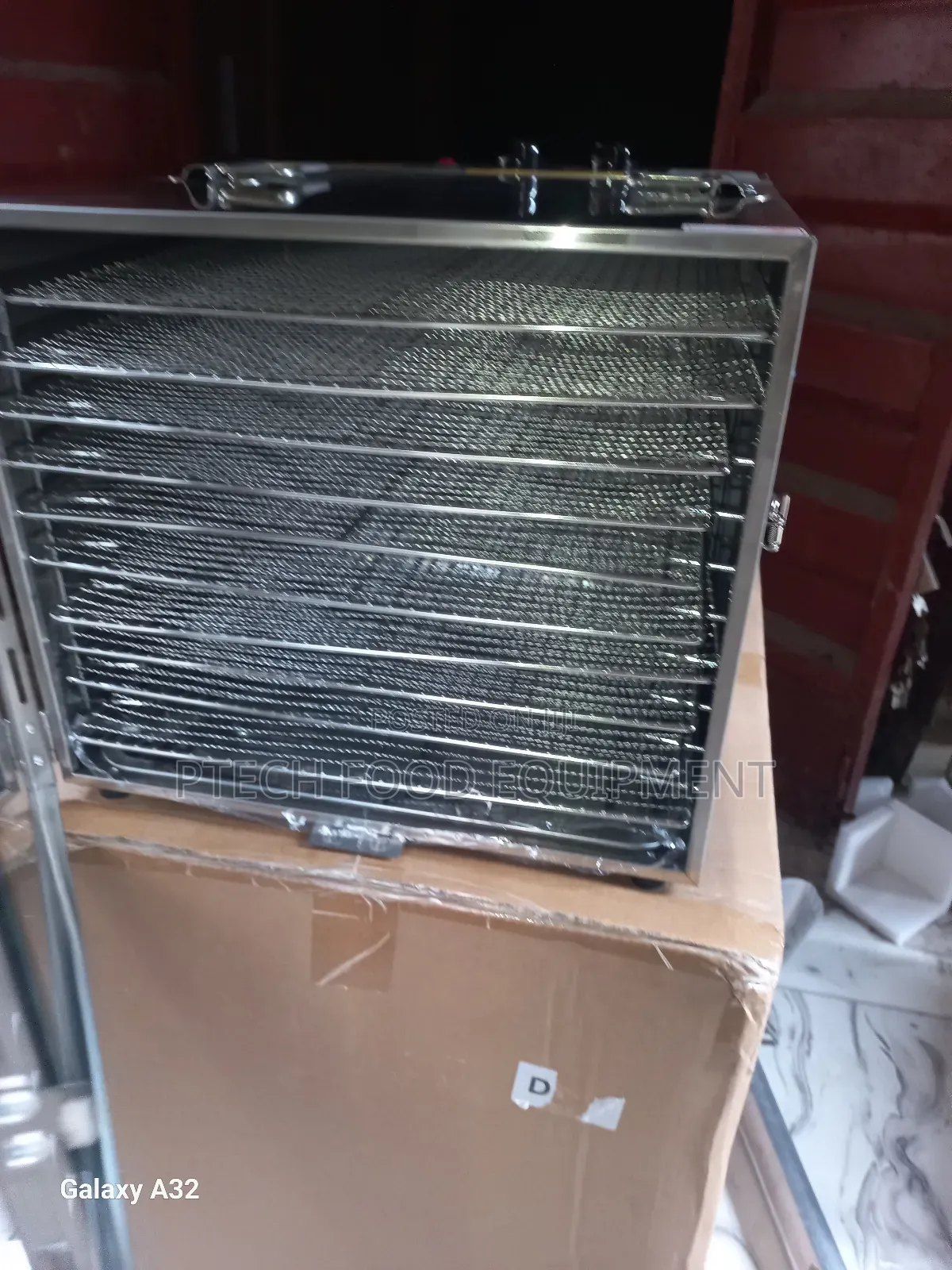 Dehydrator