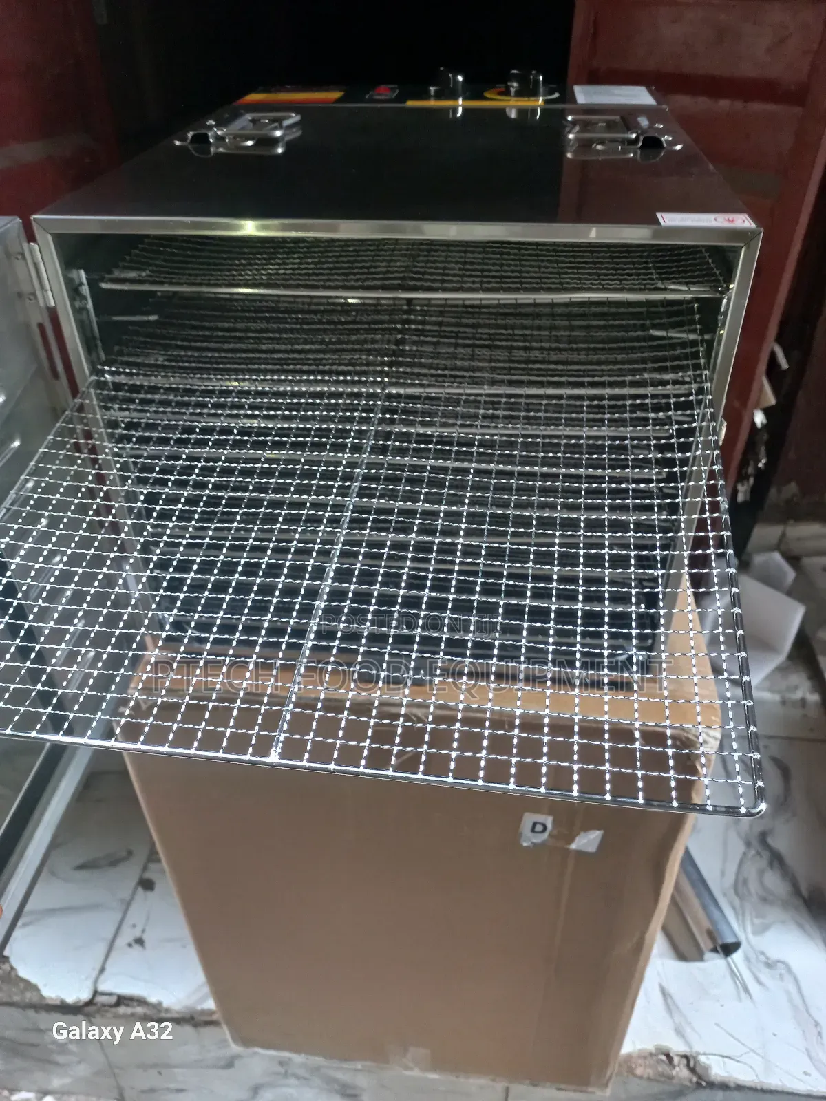 Dehydrator