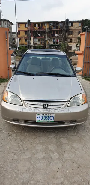 Photo - Honda Civic 2003 Gold