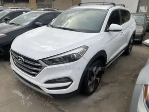 Hyundai Tucson Sport AWD 2016 White