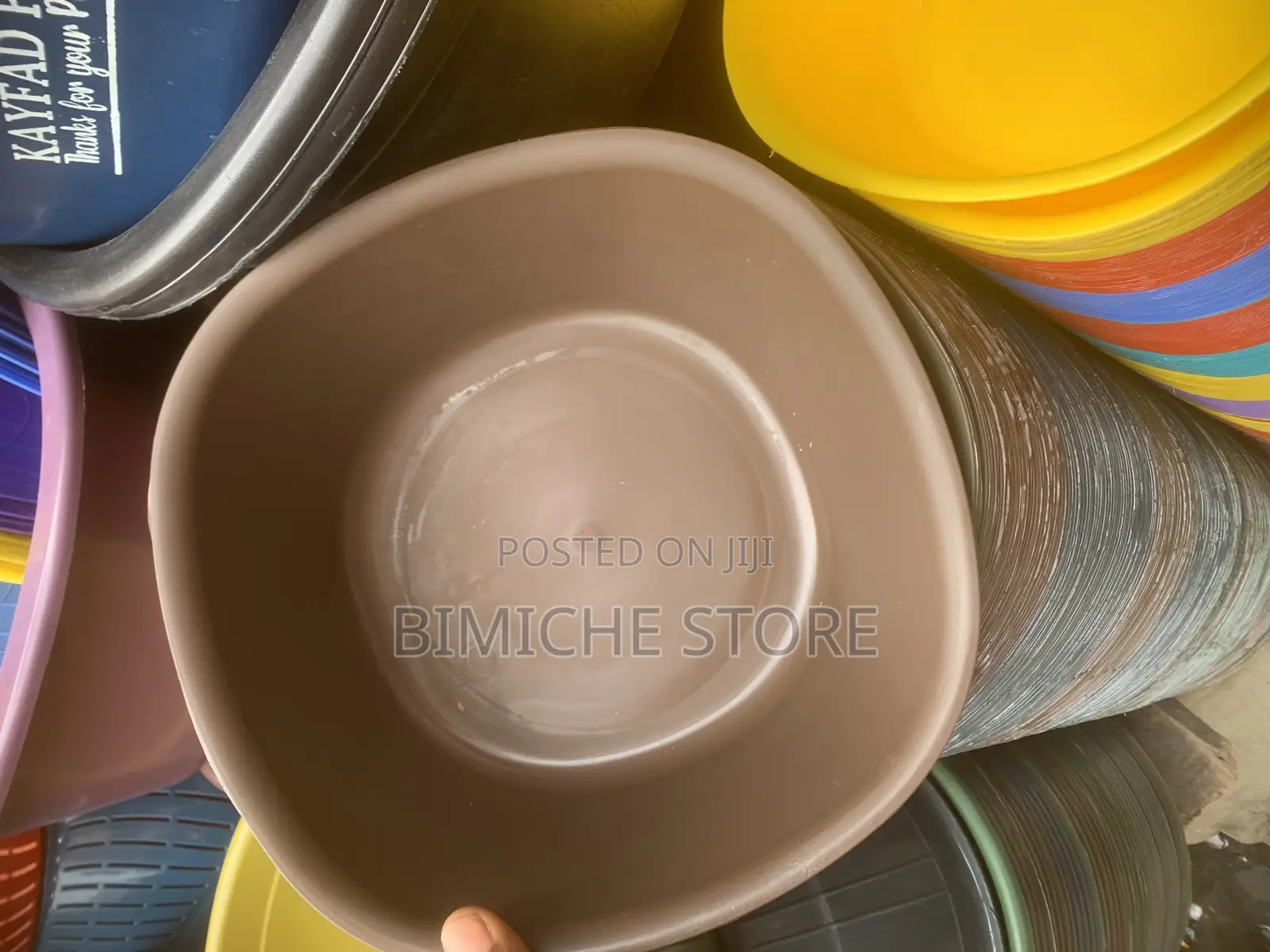 Souvenirs Plastic Bowl (12 Pieces)