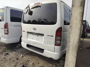 Toyota HiAce 2008 White