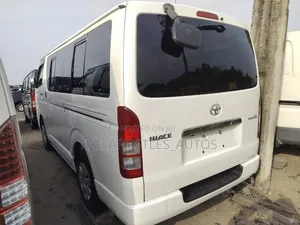 Toyota HiAce 2008 White