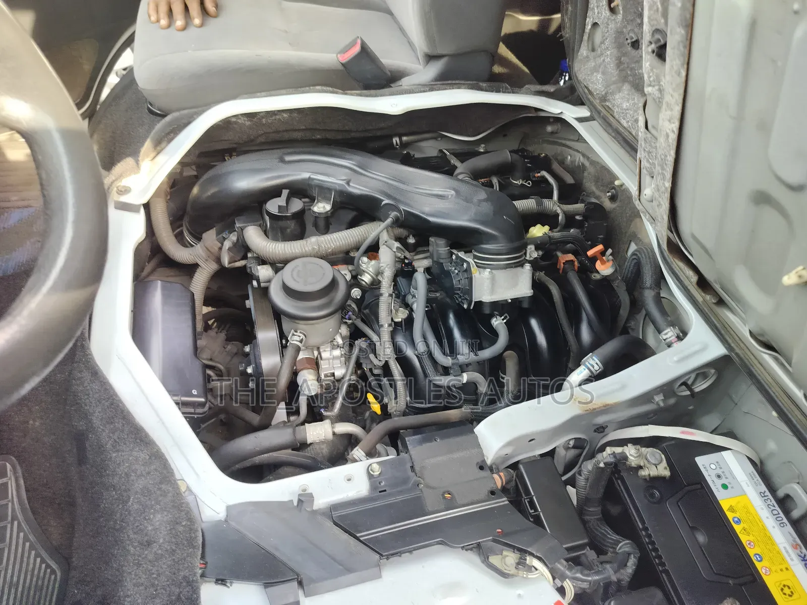 Toyota HiAce 2012 White