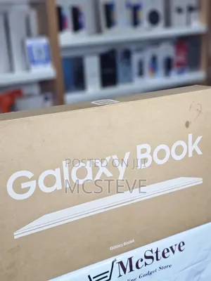 New Laptop Samsung Galaxy Book4 16GB Intel Core I7 SSD 512GB