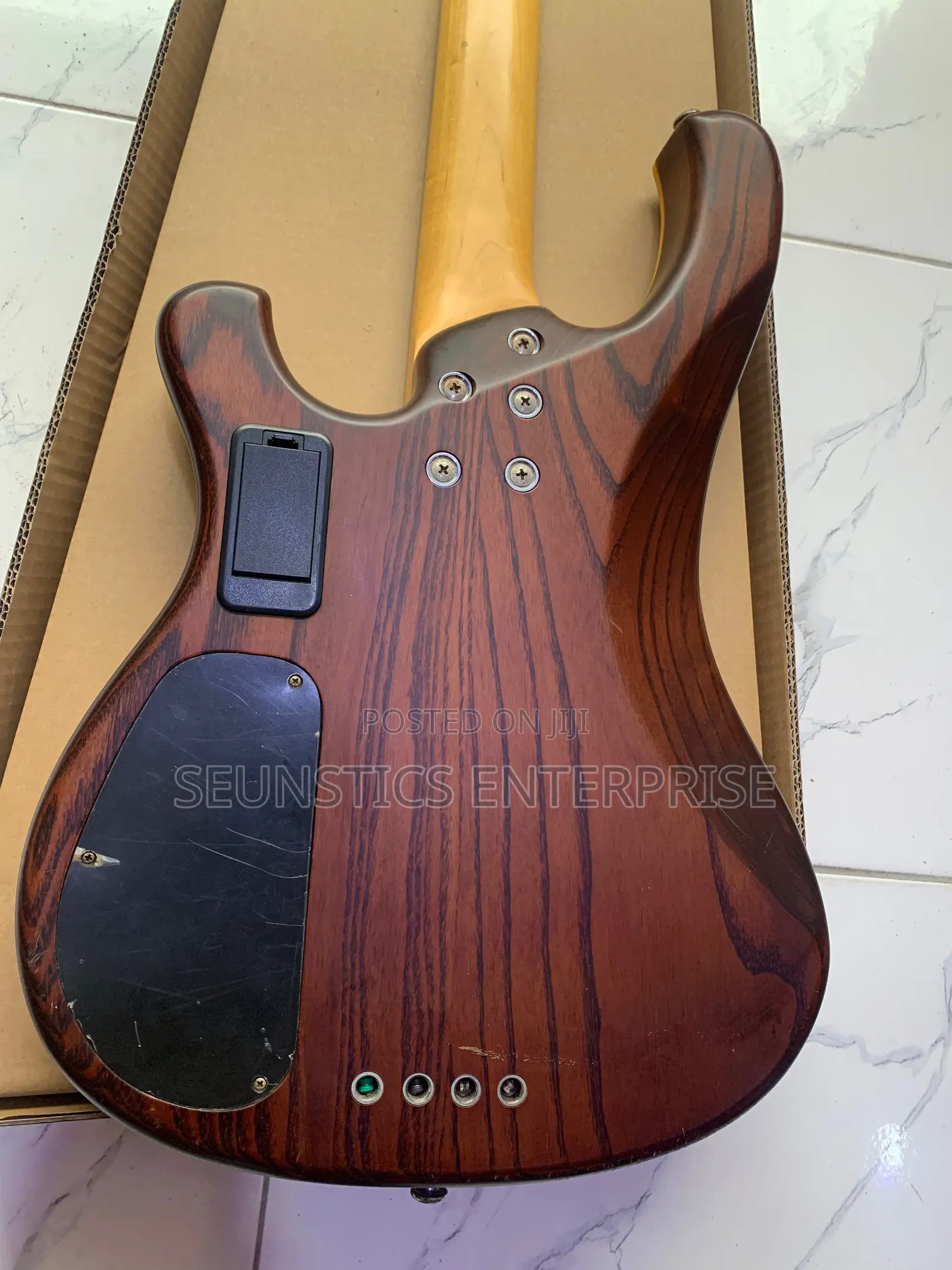 Quality Schecter Diamond Series Four String Bass Guitar