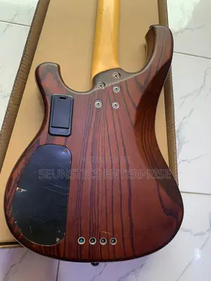 Quality Schecter Diamond Series Four String Bass Guitar