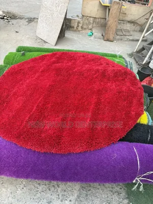 6 by 6 Feets Modern Floffy Wool Shaggy Rug