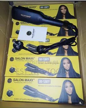 Salon Maxx Hair Straightener