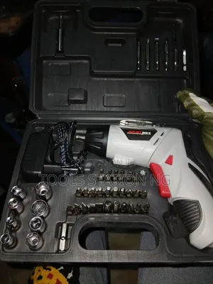 Cordless 4.8v Screwdriver Set.