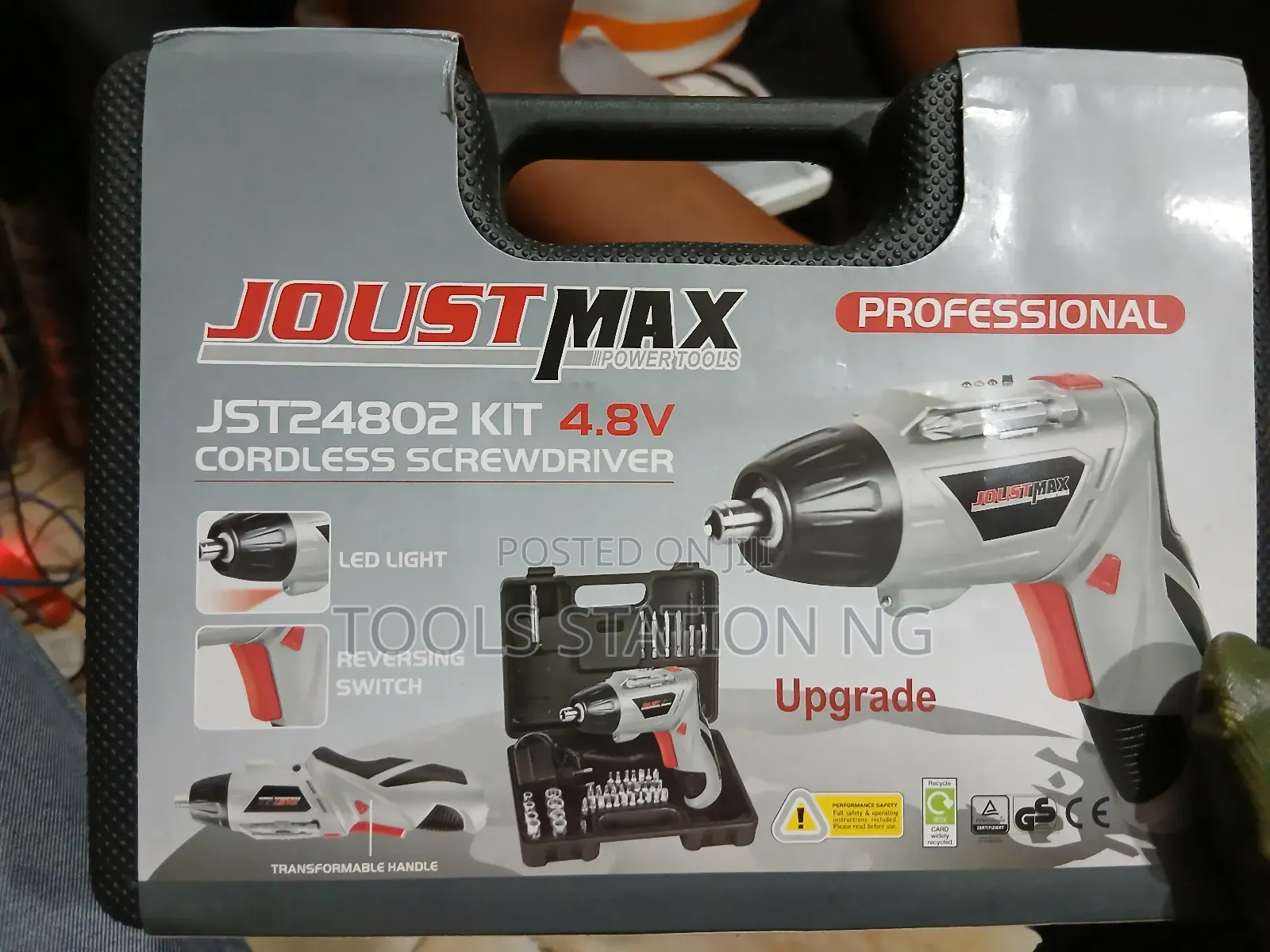Cordless 4.8v Screwdriver Set.