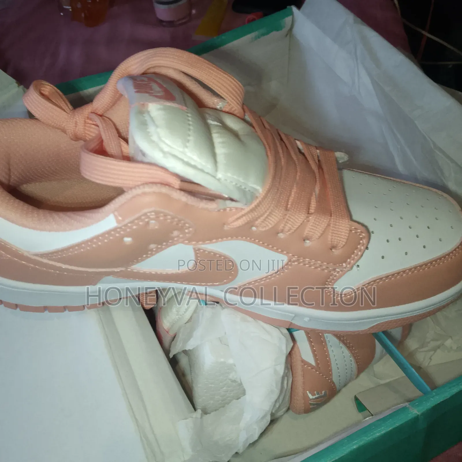 Nike Sneakers