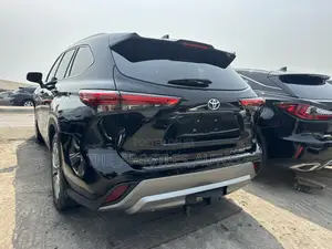 Toyota Highlander Platinum AWD 2020 Black