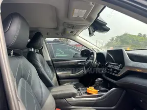 Toyota Highlander Platinum 2021 Black