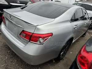 Lexus ES 350 2011 Silver