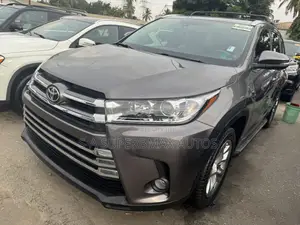 Toyota Highlander 2016 Gray