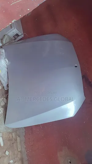 Mercedes-Benz C400 W205 2015 Bonnet Tokunbo
