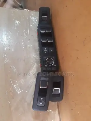 Pressing Button Rx350 2018