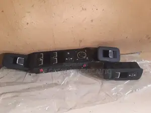 Pressing Button Rx350 2018