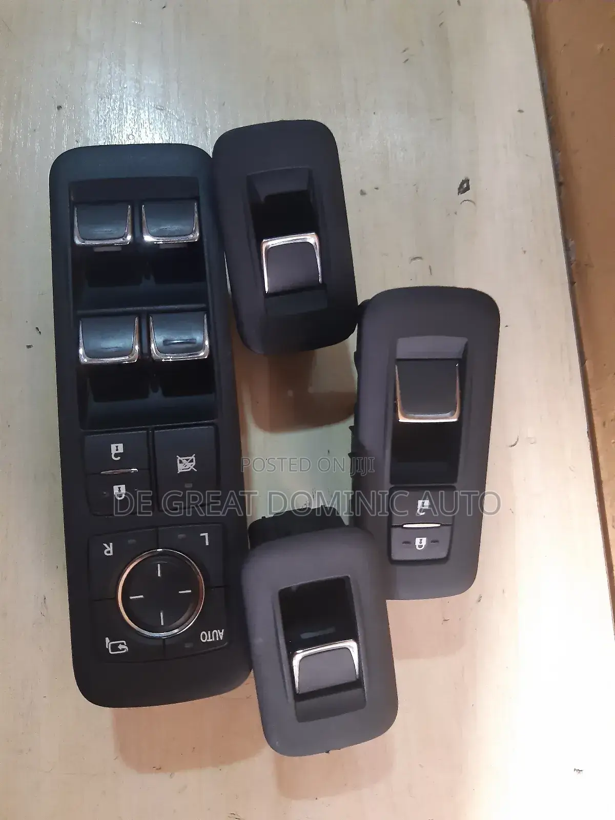 Pressing Button Rx350 2018