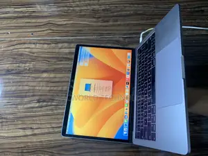 Laptop Apple MacBook Pro 2017 16GB Intel Core I5 SSD 256GB