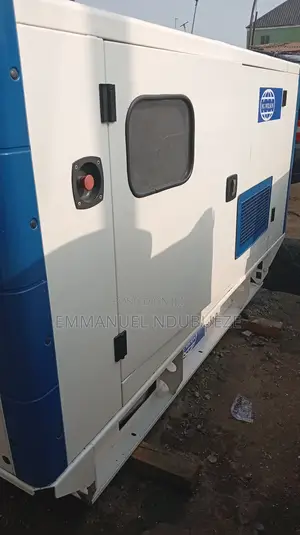 110kva U.K Used Perkins Soundproof Generator