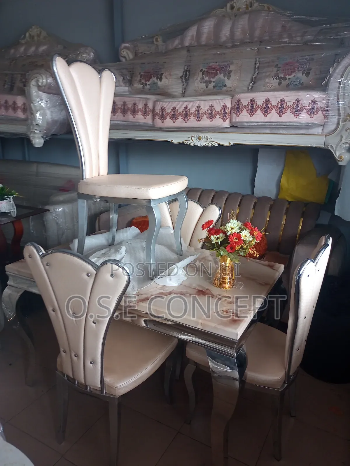A Cream Imported 4seater Dinning Set