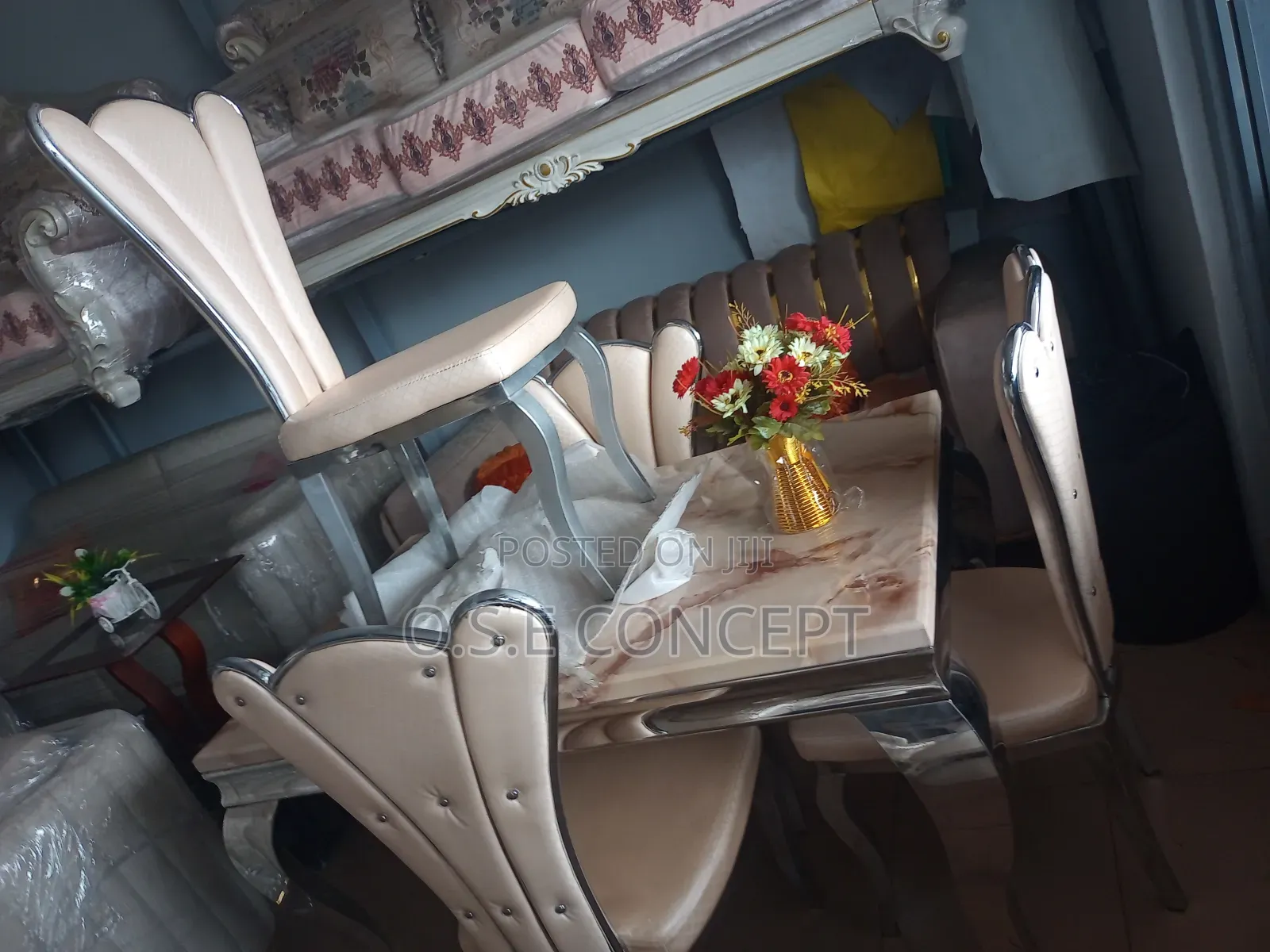 A Cream Imported 4seater Dinning Set