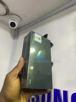 Photo - New Samsung Galaxy S8 Plus 64 GB Black
