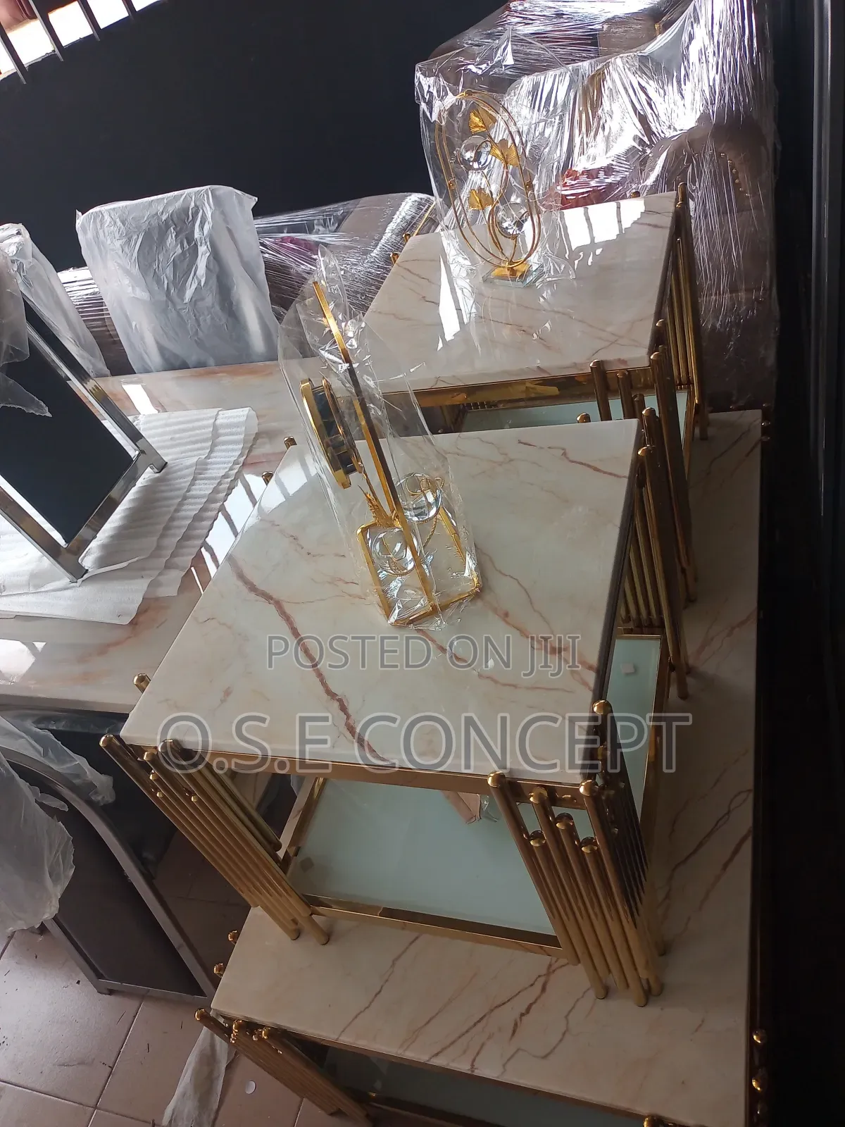 Exquisite Imported Centre Table and Stools