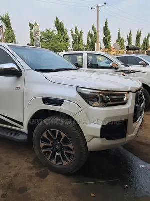 Hilux Upgrade From 3015 to 2021 Model Adventure Fac