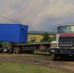 Haih, Crane,Truck and Selfloader for Lease