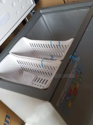 Brand New Cooling Skyrun 250 Litres Chest Freezer