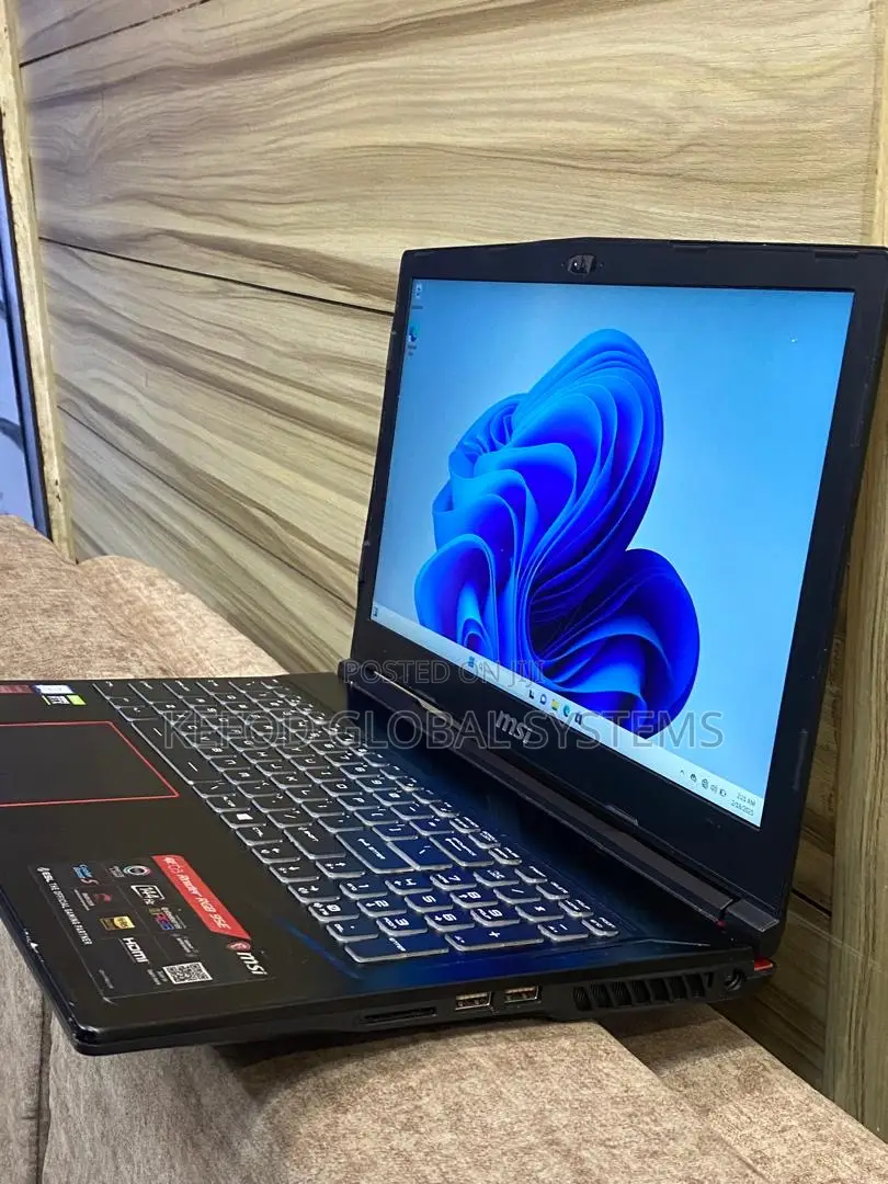 Laptop MSI GE63VR 7RE Raider 32GB Intel Core I7 SSD 1T