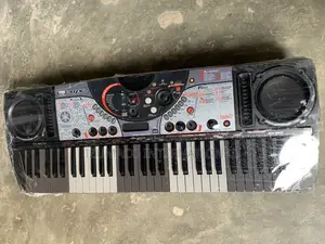 DJX2 5-Octave Studio Yamaha Keyboard