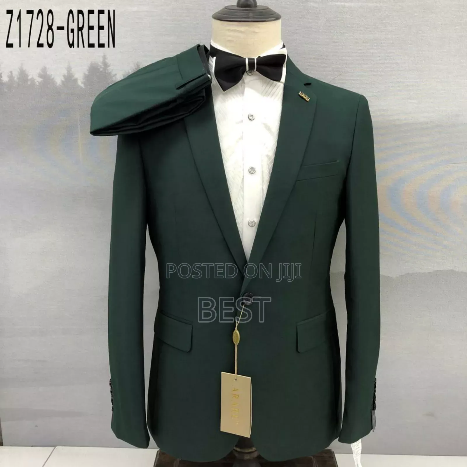 TOP Quality Classic Suit for Men of Class Available in 5 Col