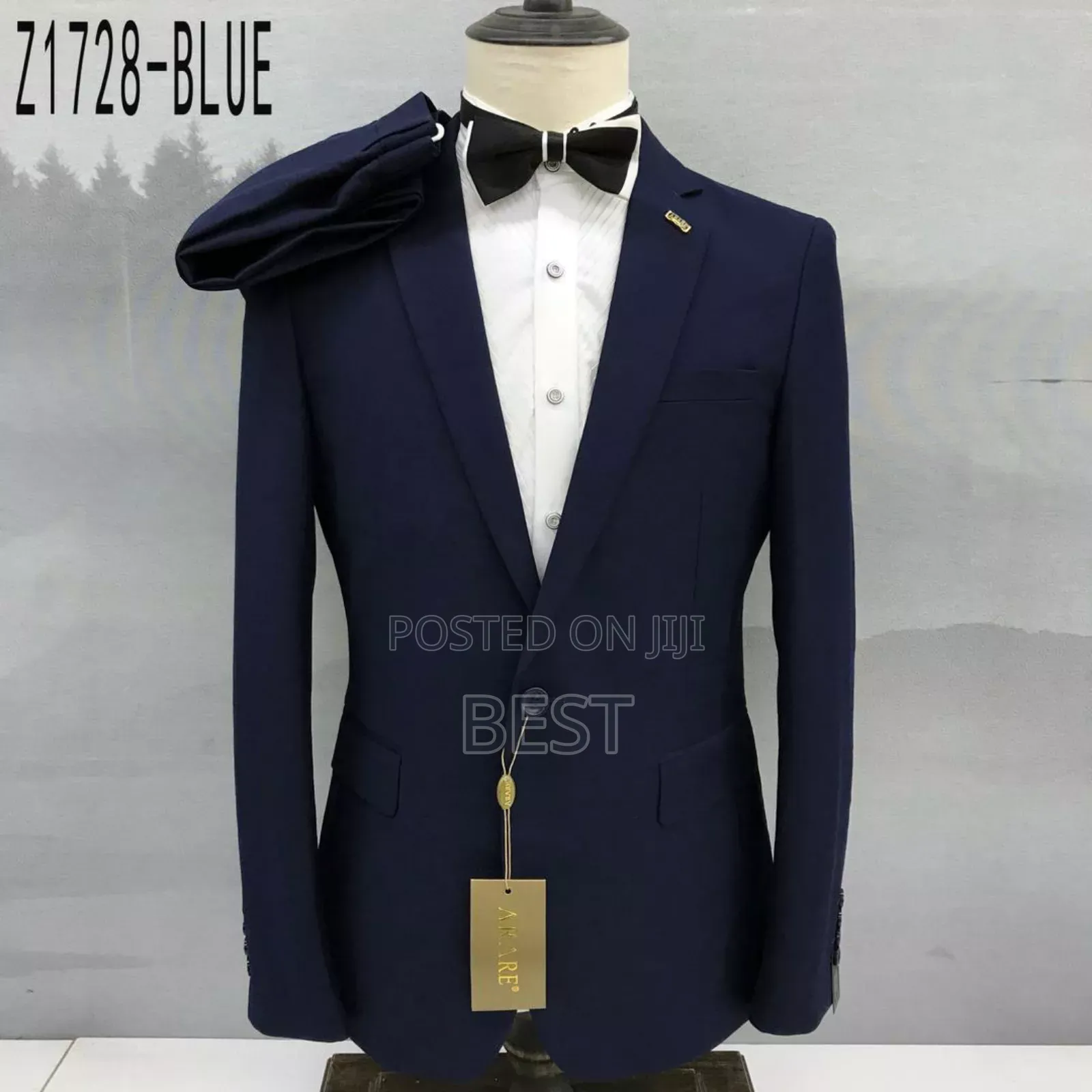 TOP Quality Classic Suit for Men of Class Available in 5 Col