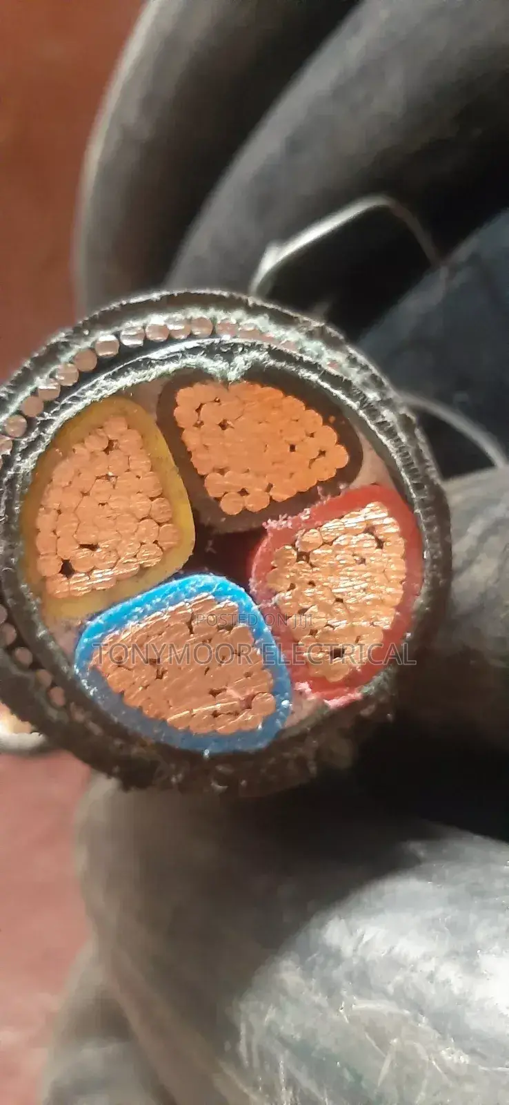 240mm 4core Armoured Cable