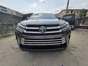 Photo - Toyota Highlander 2014 Gray