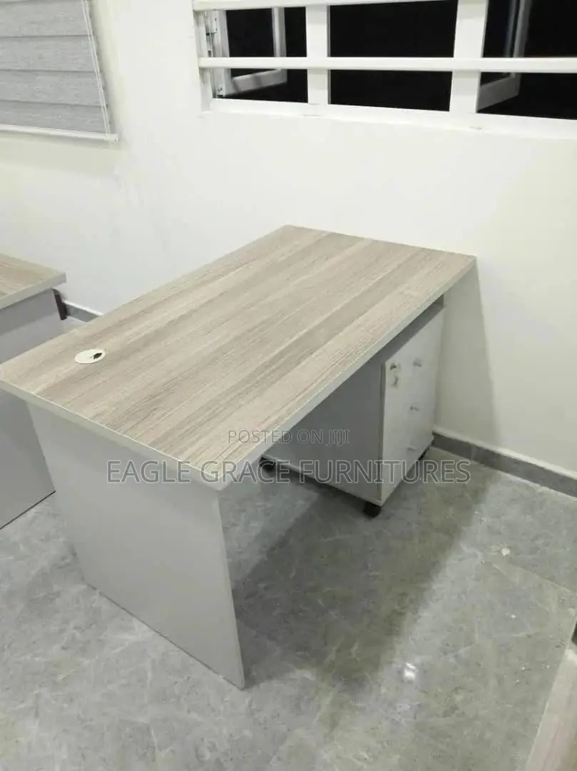 High Quality Office Table With Mobile Drawer