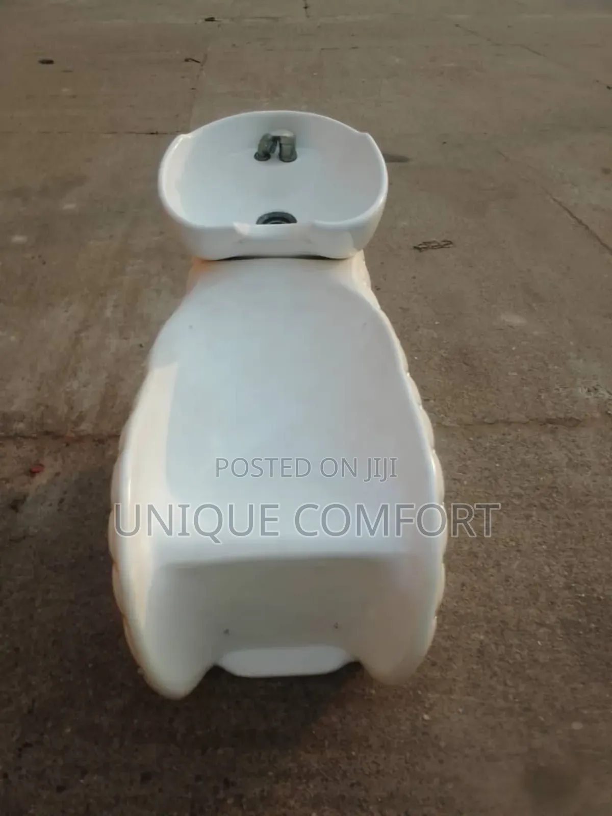 Imported Executive Eggshaped Salon Wash Hair Basin