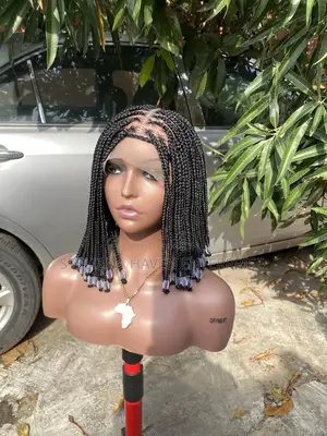 Short Knotless Braided Wig
