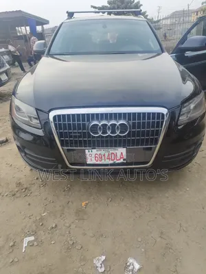 Audi Q5 2.0T Premium Quattro 2012 Black