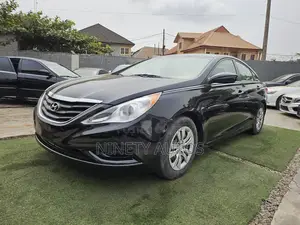 Hyundai Sonata GLS Sedan FWD (2.4L 4cyl 6M) 2012 Black