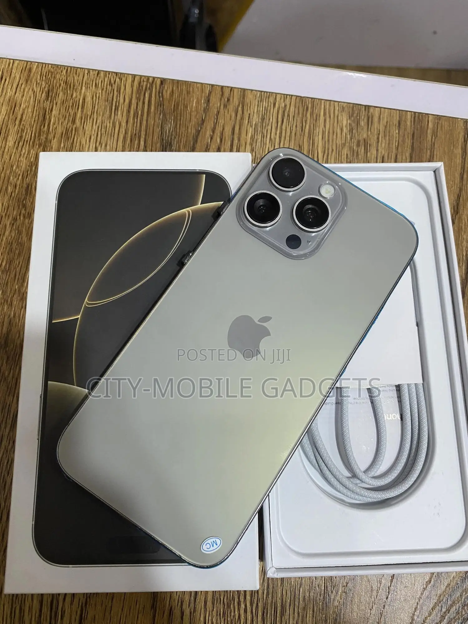 Apple iPhone 16 Pro Max 1 TB Silver